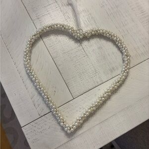 Elegant Pearl Heart Wall Decor